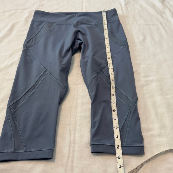 Lululemon 8 Cool to Street Crop Capri Leggings ~ Blue Sheer Low Rise - Picture 6 of 8